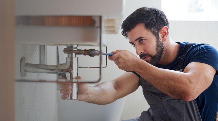 Expert burst pipe repair services in Blossom, TX